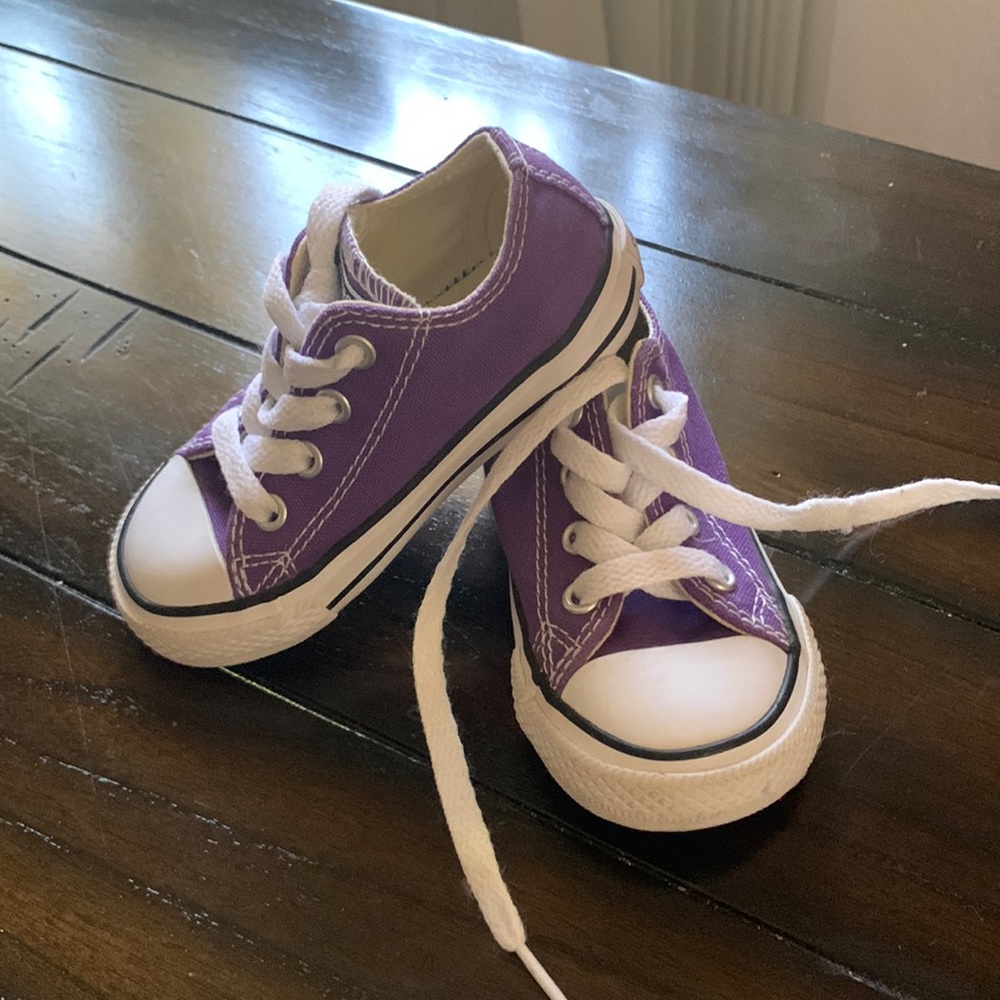 Purple Converse for toddler!! Size 6